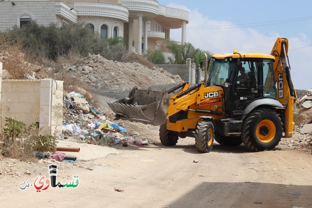 فيديو : بعد توجه قسماوي نت مدير قسم الصيانة والبستنة نادر ابو عقل يستجيب لنداء سكان الحي الجنوبي وحملة تنظيفات واسعة 